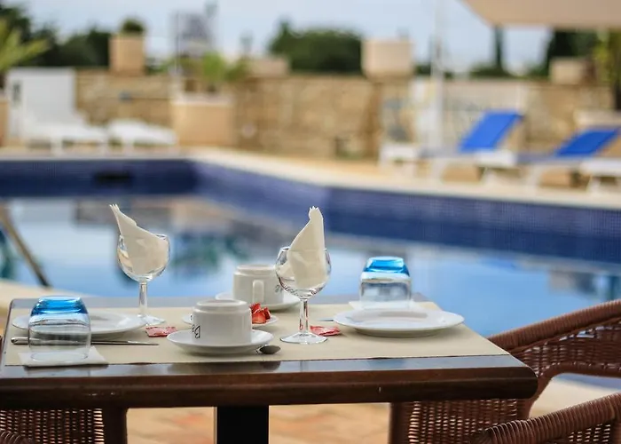 Channa - Adults Only 알부페이라